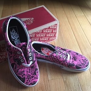 Vans Lady Discontinued Pink lace up NIB girls